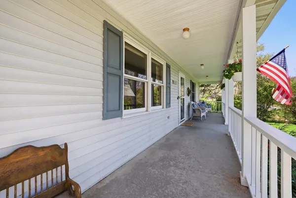 $300,000 | 405 Mississippi Drive, Dixon, IL 61021