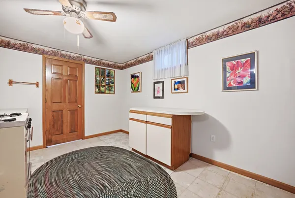 $300,000 | 405 Mississippi Drive, Dixon, IL 61021