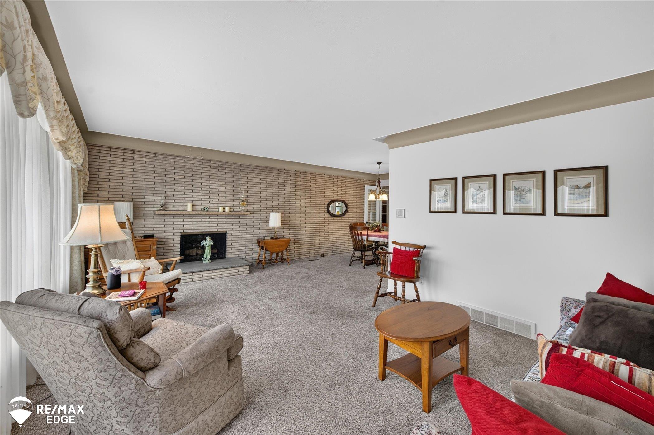 10048 East Coldwater Road Davison, MI 48423 - Photo 4 of 31
