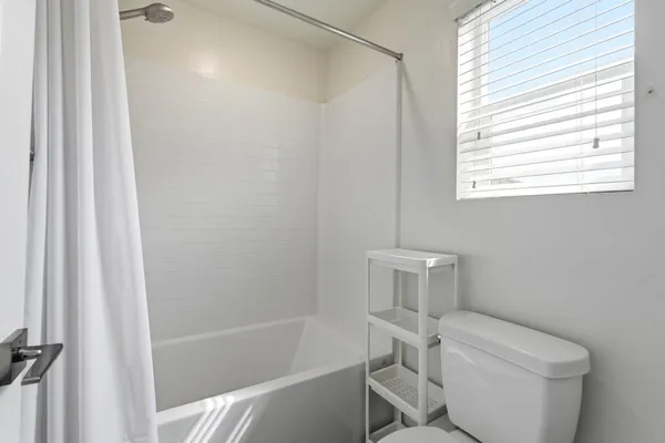 $450,000 | 479 Farmhouse Lane, Clovis, CA 93619