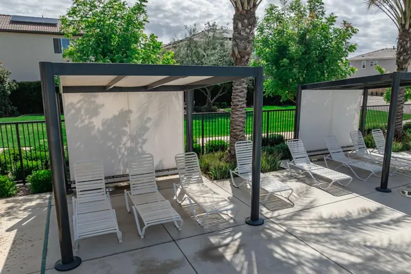 $450,000 | 479 Farmhouse Lane, Clovis, CA 93619