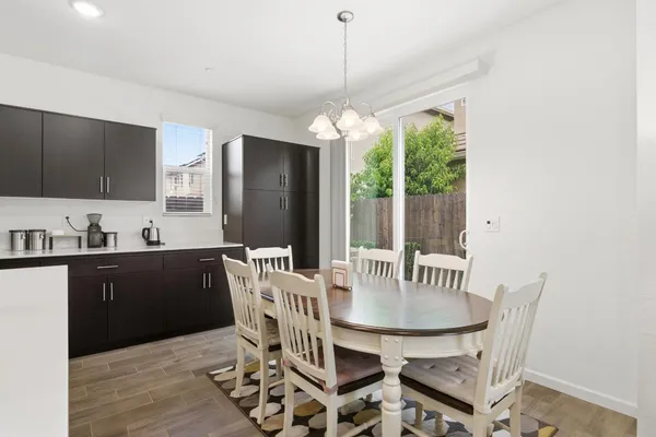 $450,000 | 479 Farmhouse Lane, Clovis, CA 93619