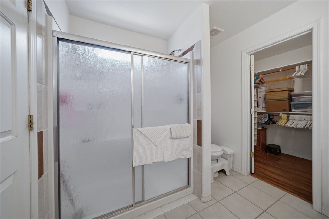 2144 Ridgeview Road Kingman, AZ 86401 - Photo 28 of 49 a bathroom with a shower and a sink
