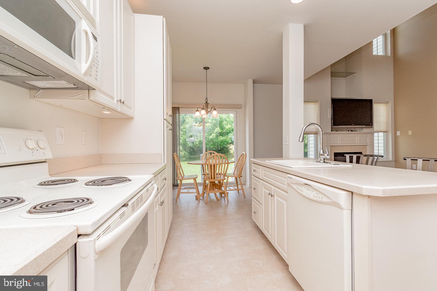 239 Coventry Road Chalfont, PA 18914 - Photo 14 of 32 Gallery Image 14