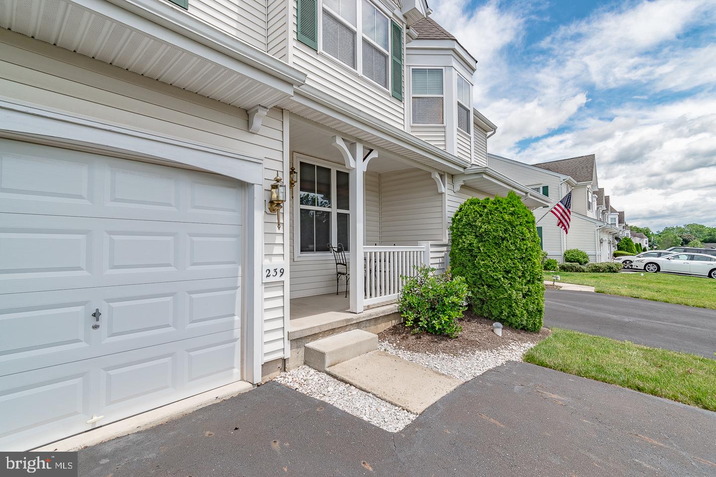 239 Coventry Road Chalfont, PA 18914 - Photo 3 of 32 Gallery Image 3