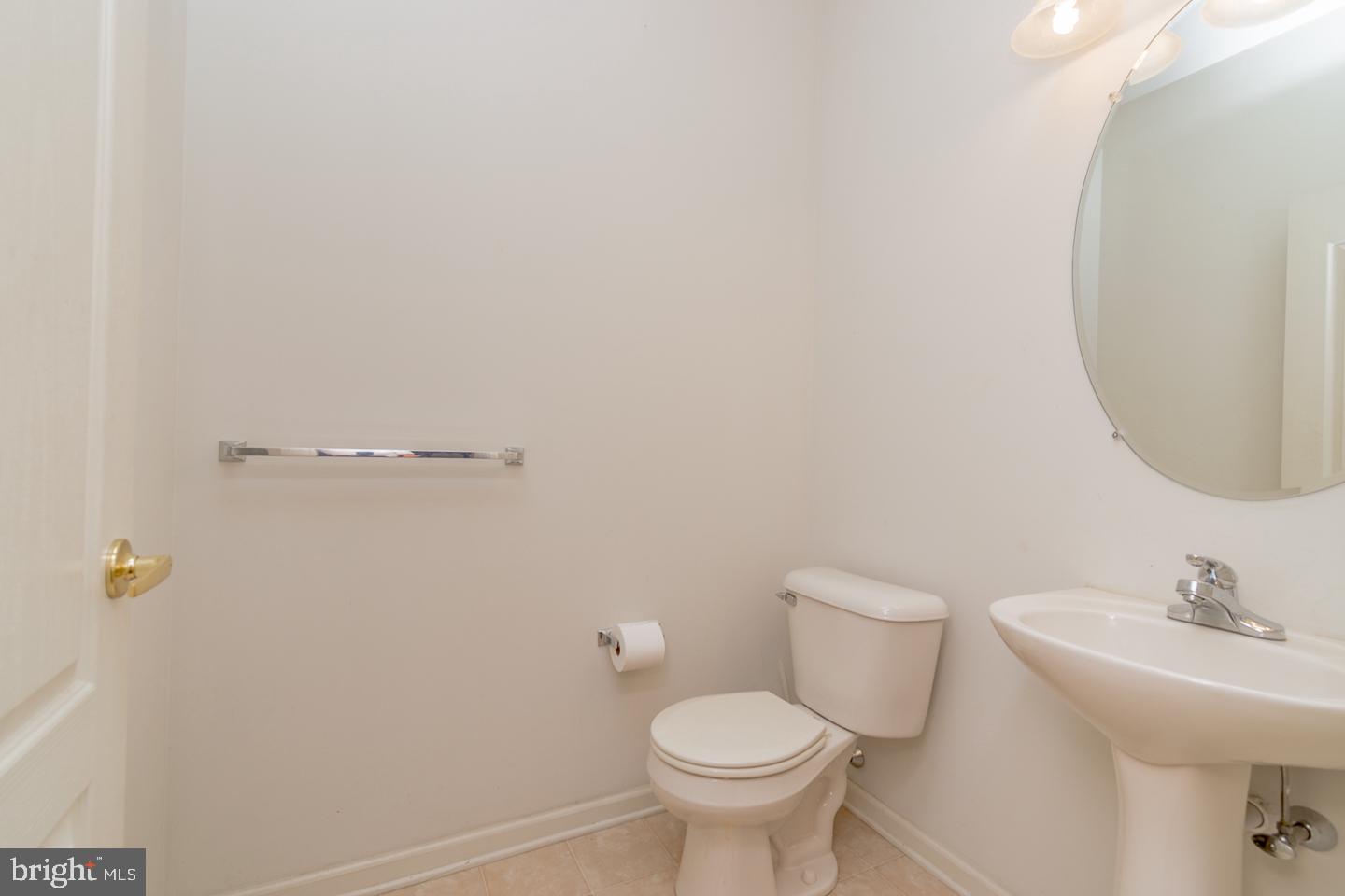 239 Coventry Road Chalfont, PA 18914 - Photo 8 of 32 Gallery Image 8