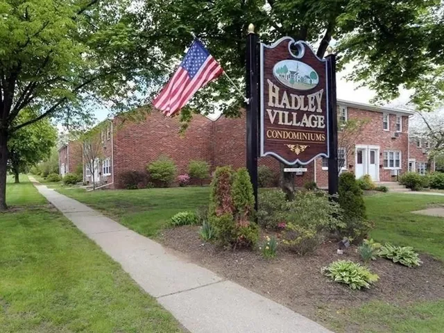 $244,999 | 540 Granby Road, Unit 62, South Hadley, MA 01075