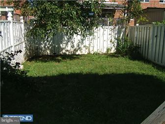 12416 Academy Road Philadelphia, PA 19154 - Photo 6 of 12 Exterior Back