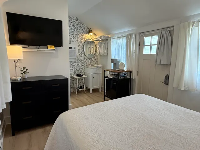 $1,499,000 | 69 Cottage Street, Ogunquit, ME 03907