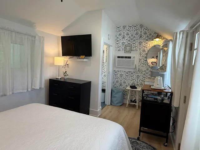 $1,499,000 | 69 Cottage Street, Ogunquit, ME 03907