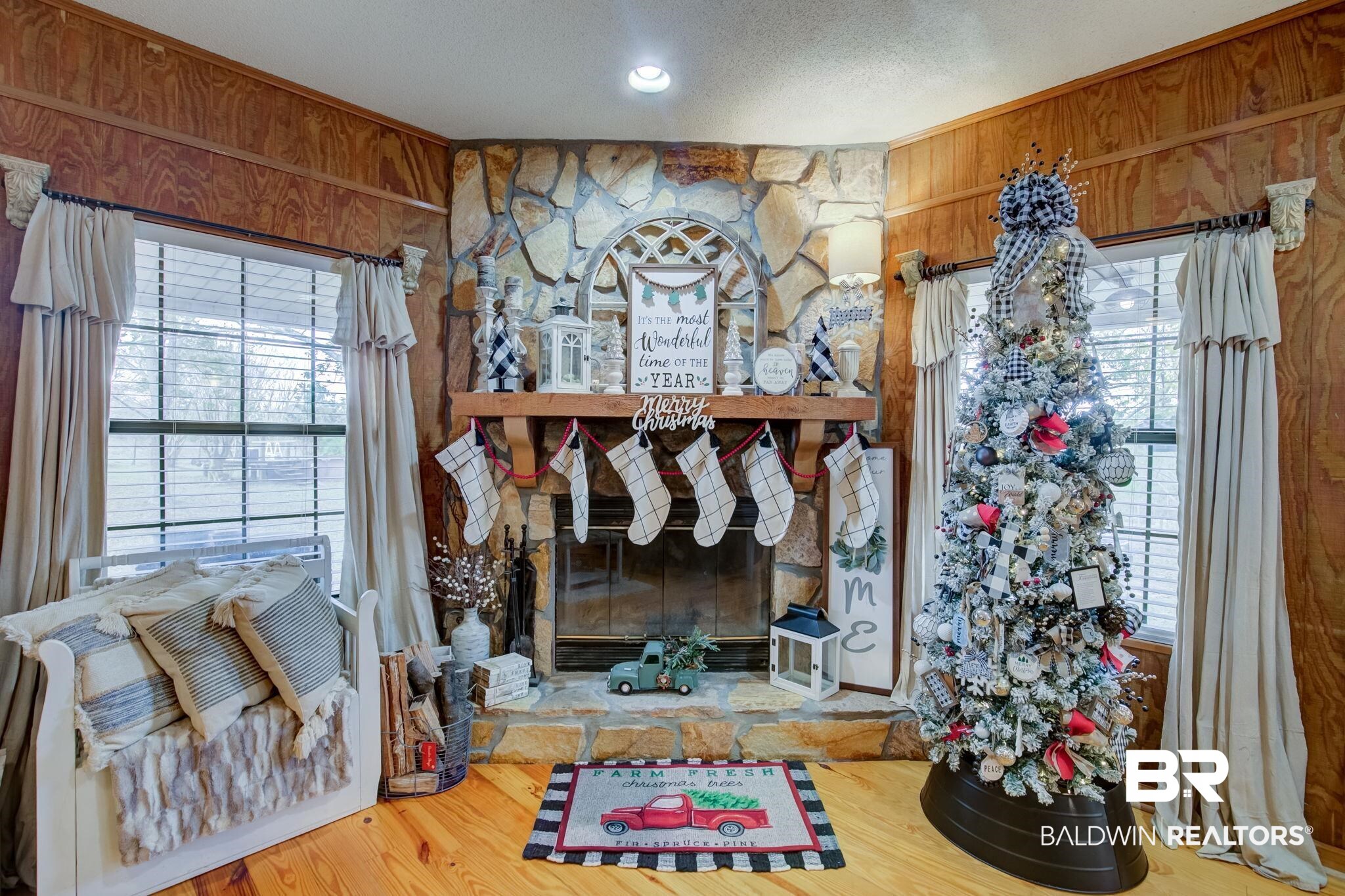 28900 Rose Run Road Robertsdale, AL 36567 - Photo 9 of 45