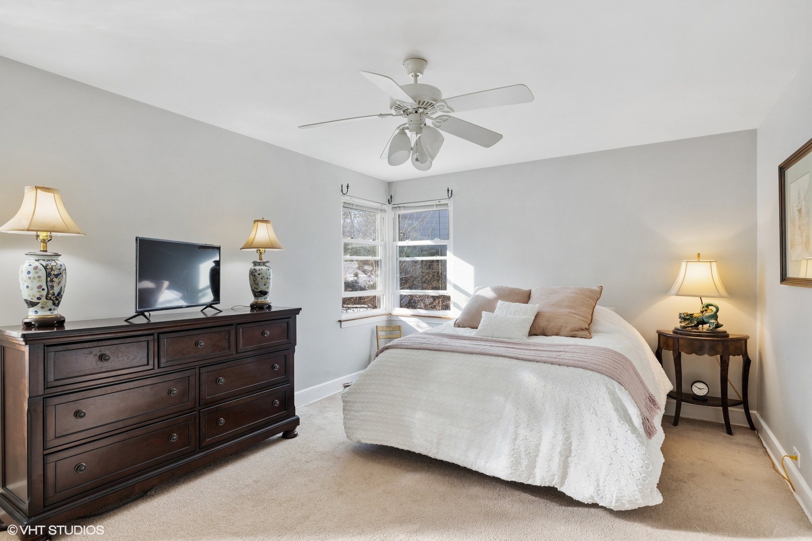 356 Herrick Road Riverside, IL 60546 - Photo 14 of 26 a bedroom with a bed and window