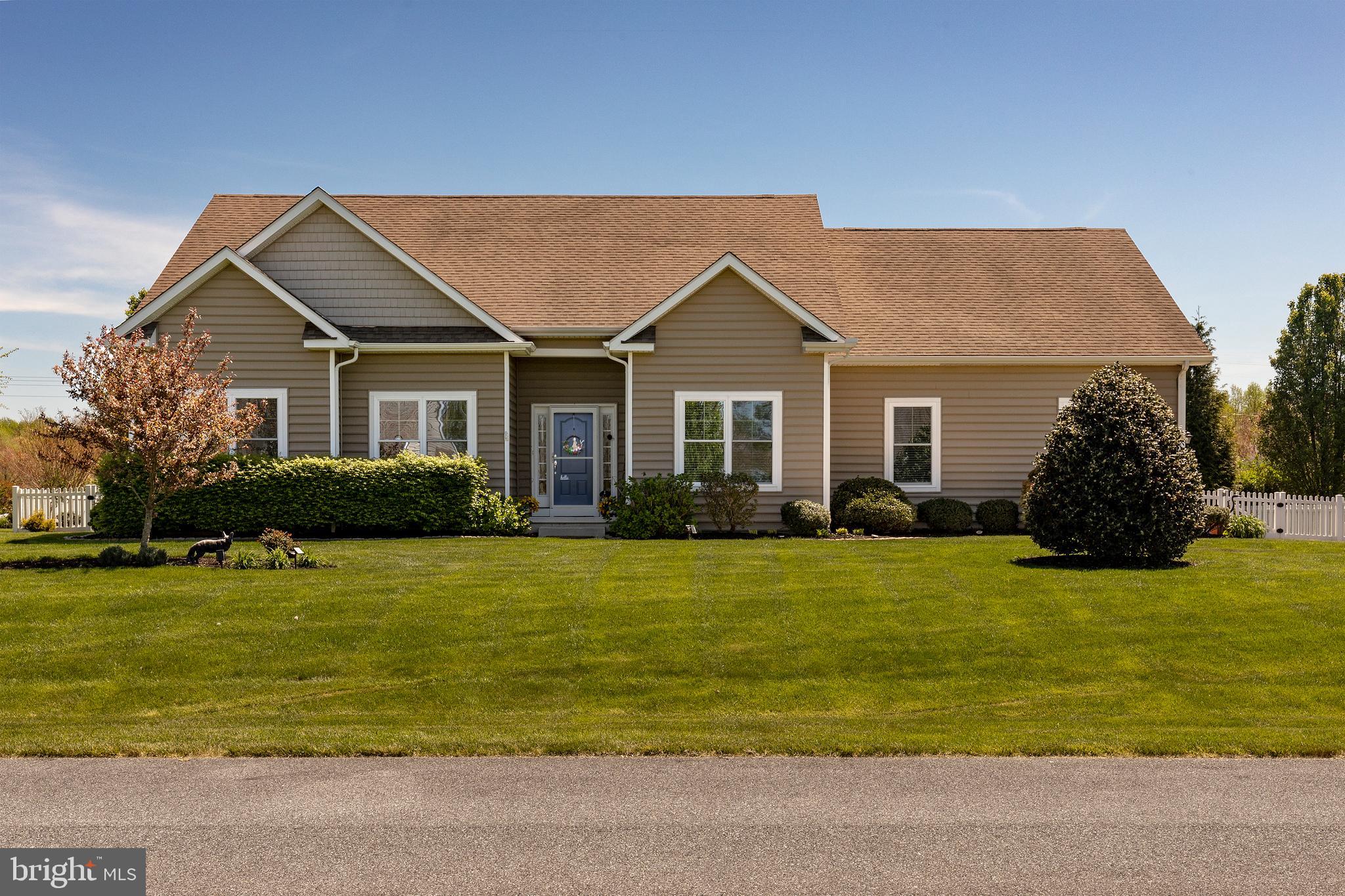 30441 Half Shell Road Milton, DE 19968 - Photo 2 of 70 Beautiful Curb Appeal