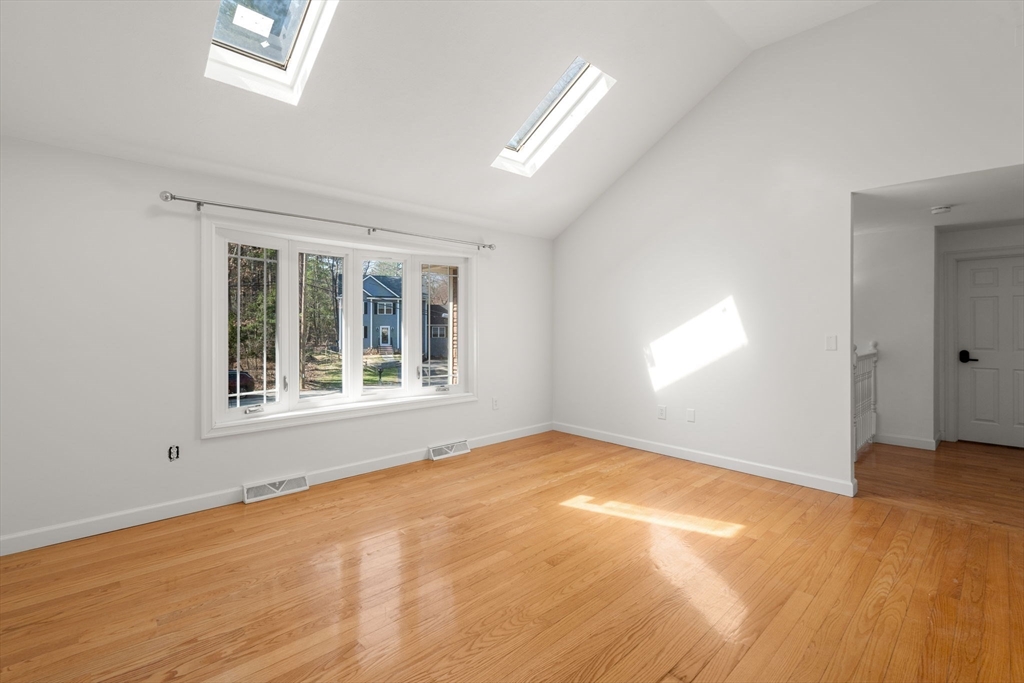 44 Connolly Road Billerica, MA 01821 - Photo 6 of 39