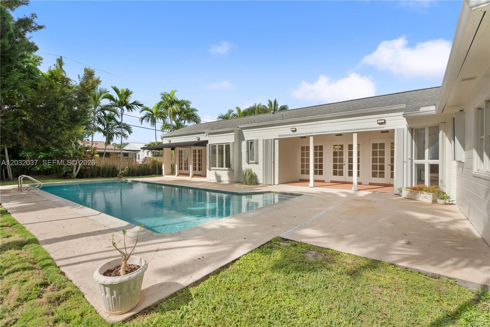 440 Southwest 29th Road Miami, FL 33129 - Photo 4 of 29