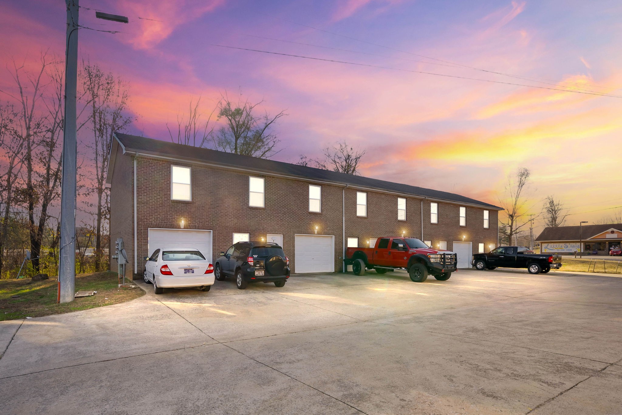 535 Lafayette Road, Unit F Clarksville, TN 37042 - Photo 26 of 26 a car parked in front of a building