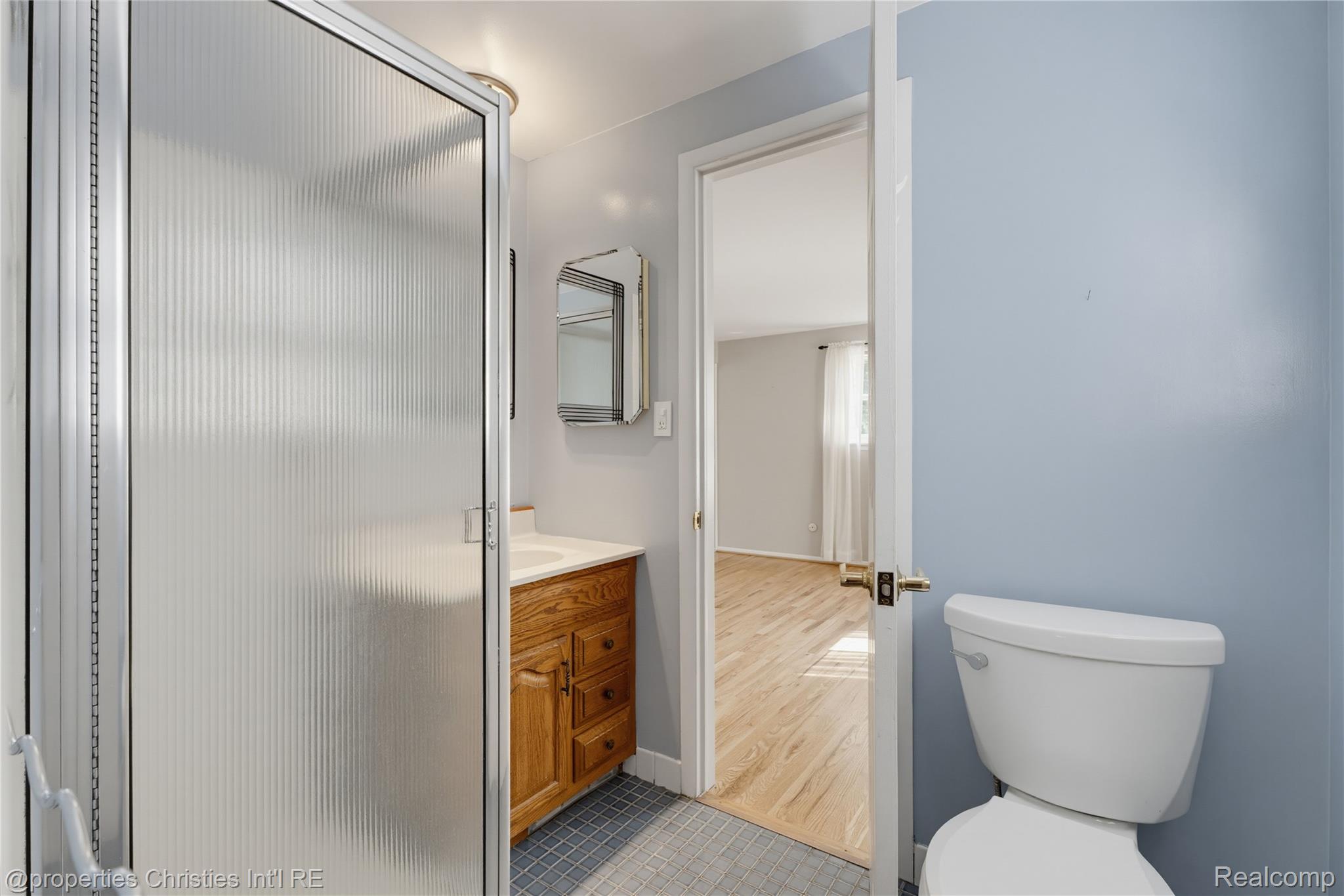 3560 Beach Road Troy, MI 48084 - Photo 18 of 40 20.jpg