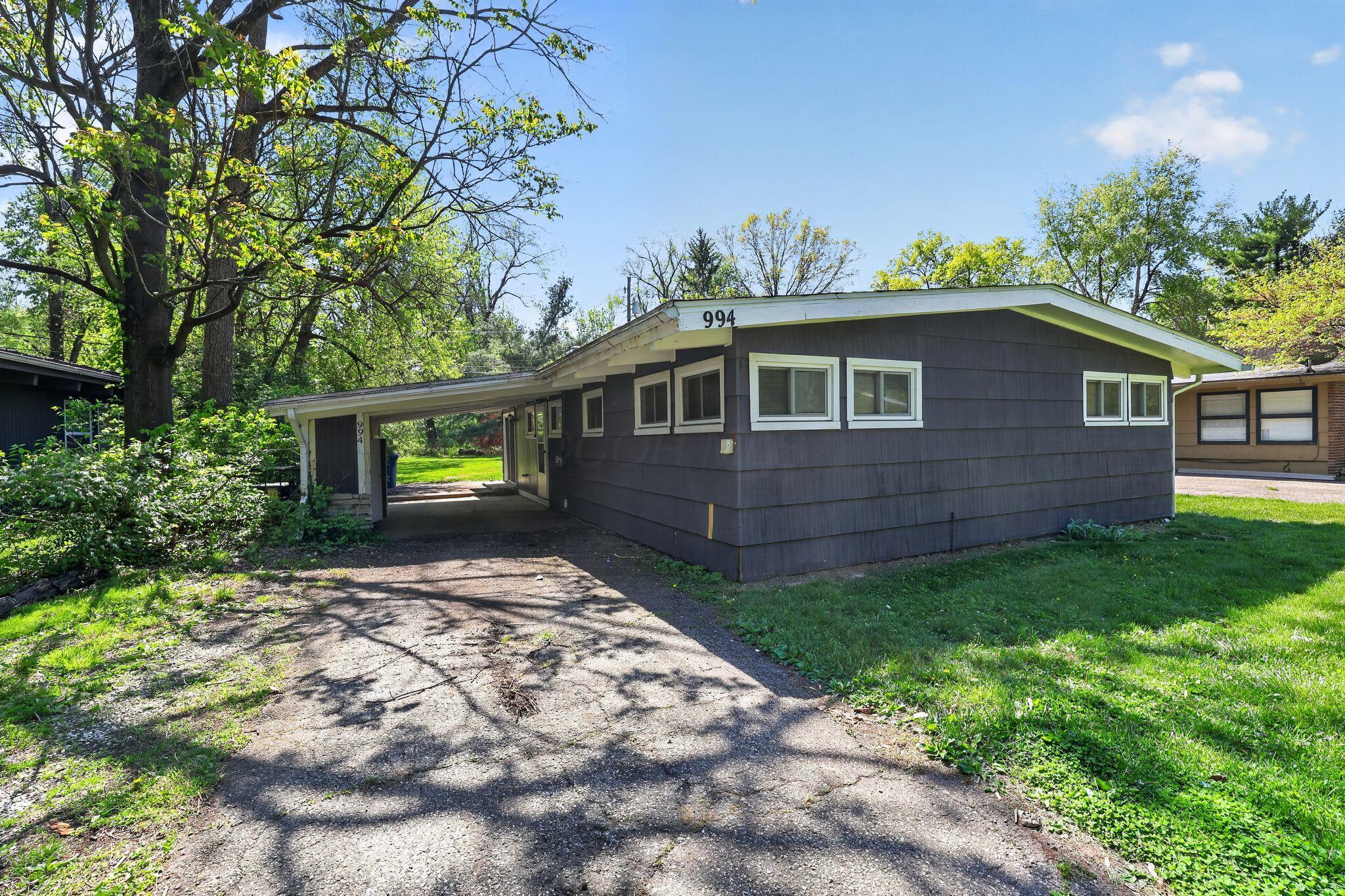 994 Sunbury Road Columbus, OH 43219 - Photo 36 of 40 05_994_Sunbury_Rd_Columbus_OH_43219-Exte