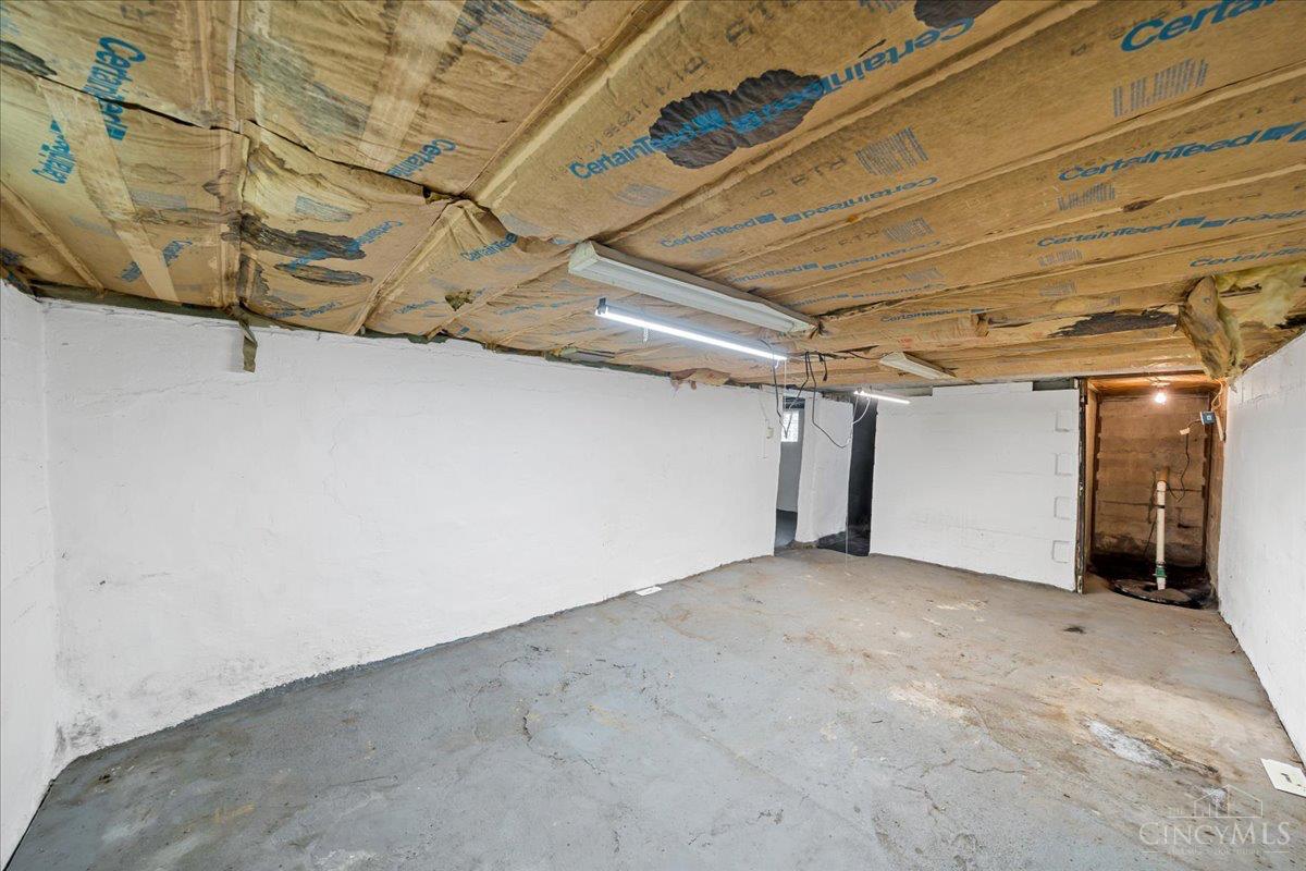 948 Nordyke Road Cincinnati, OH 45255 - Photo 19 of 24 Gallery Image 19