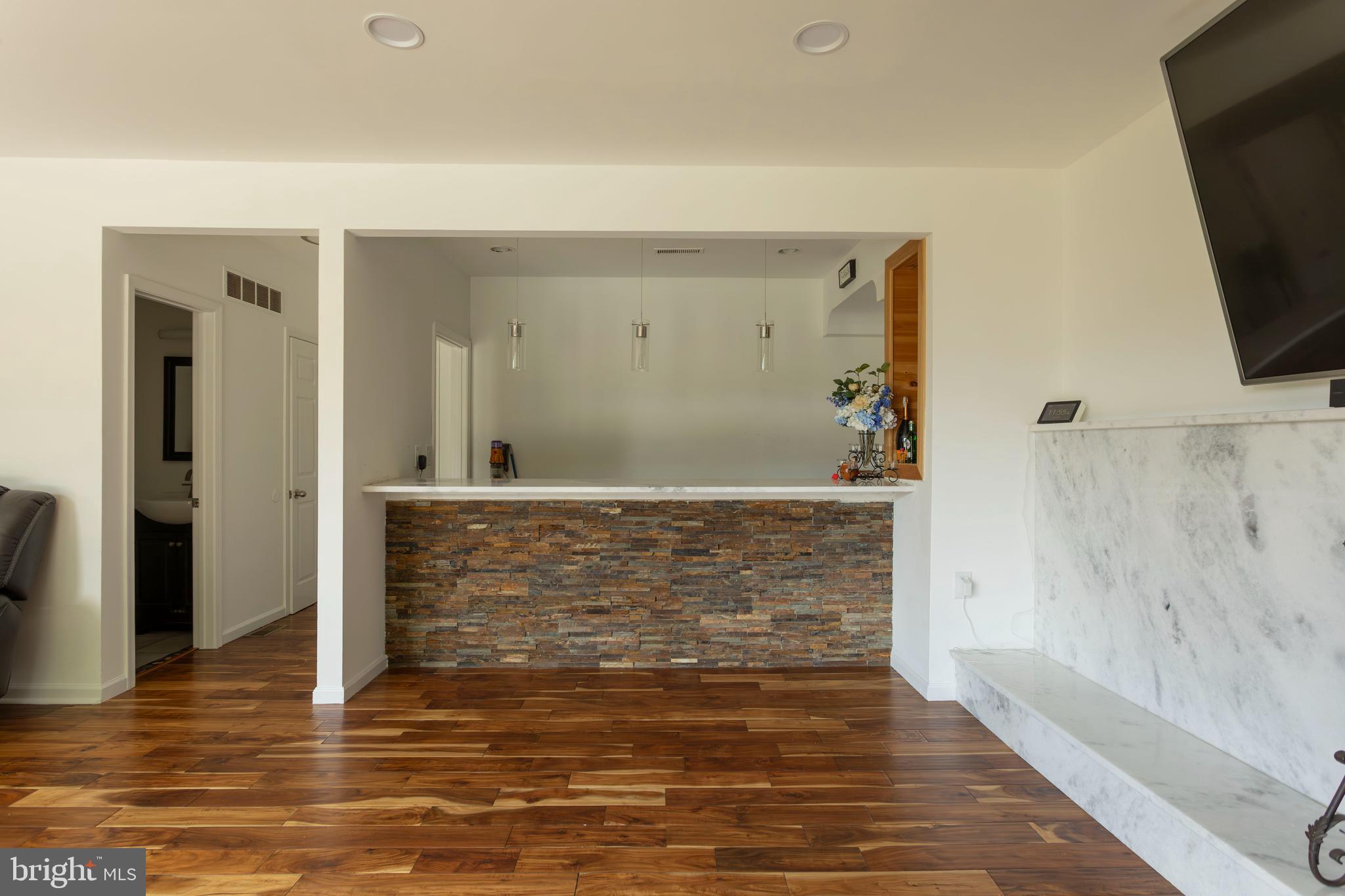 825 Cliff Road Bensalem, PA 19020 - Photo 18 of 37 Gallery Image 18