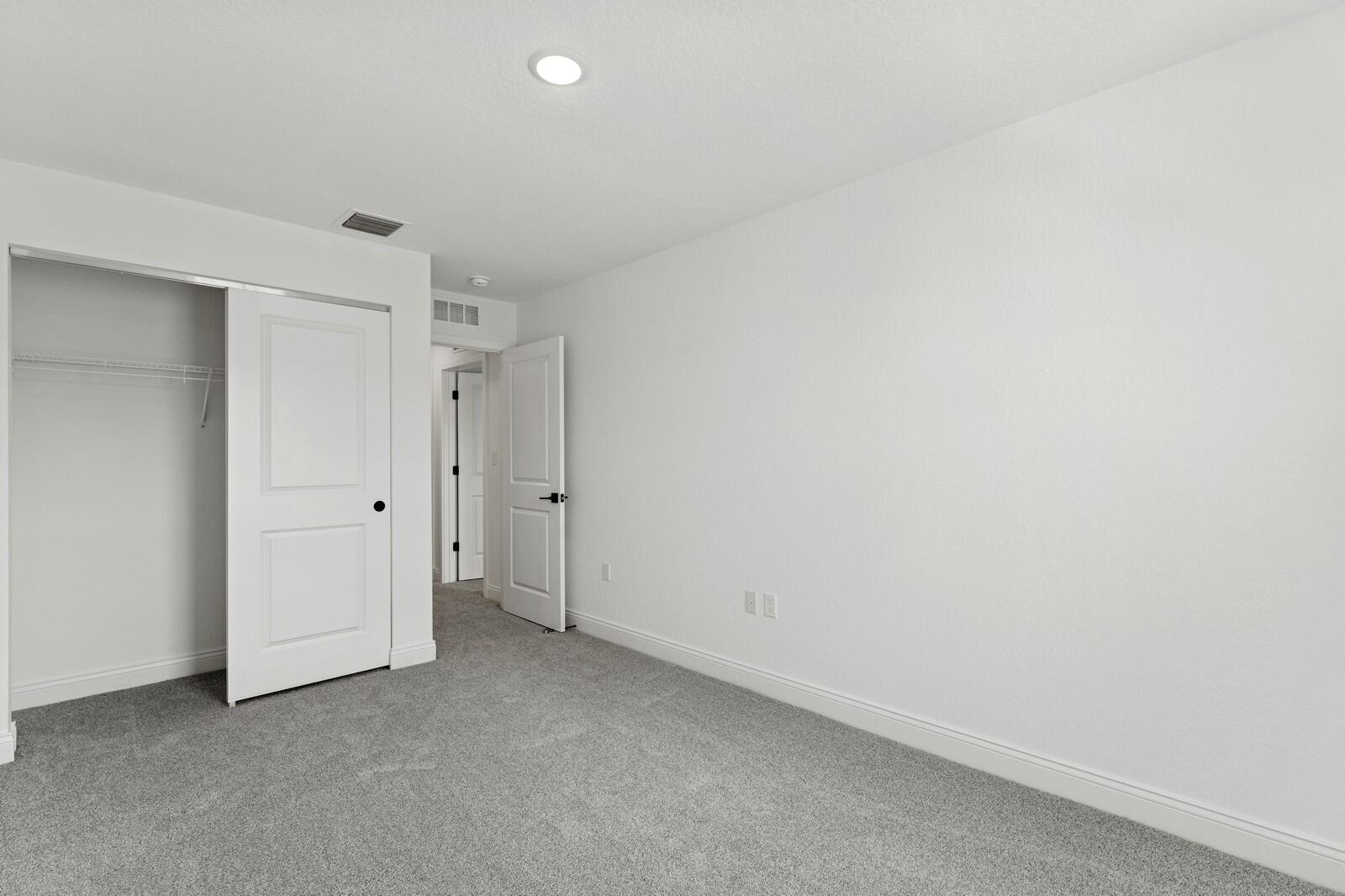 121 Southeast Birch Terrace, Unit 1157 Stuart, FL 34997 - Photo 18 of 34 a view of room