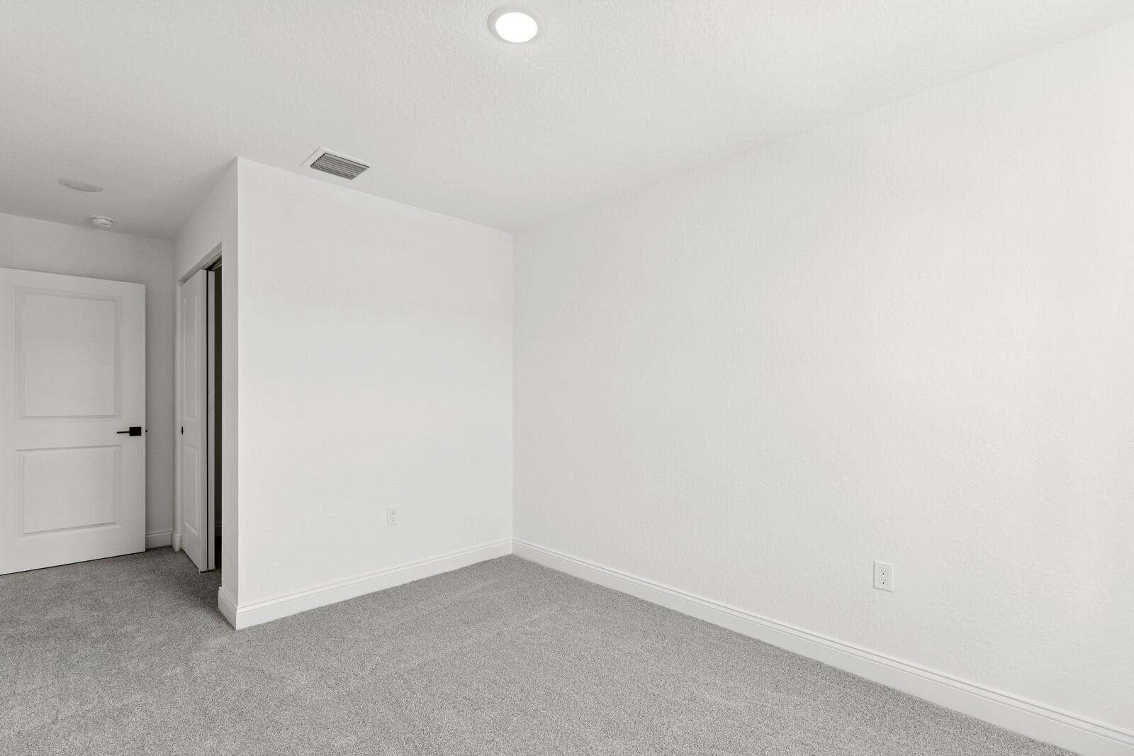 121 Southeast Birch Terrace, Unit 1157 Stuart, FL 34997 - Photo 21 of 34 a view of small space