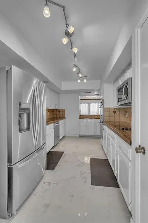 $2,595 | 6433 Southpoint Drive, Dallas, TX 75248