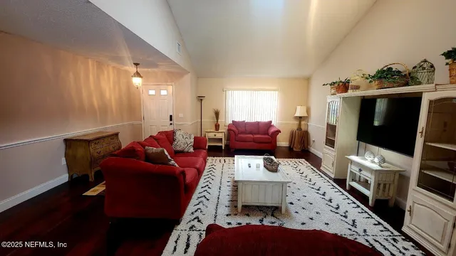 $3,500 | 10 Blackfoot Court, Palm Coast, FL 32137