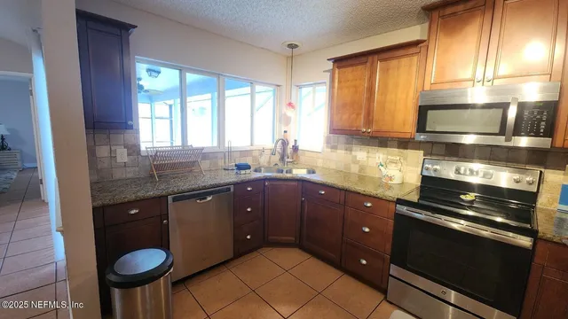 $3,500 | 10 Blackfoot Court, Palm Coast, FL 32137