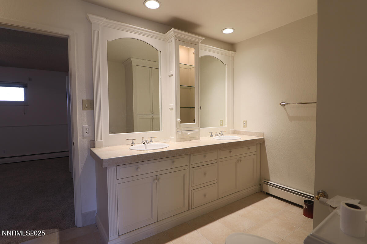 1400 Celese Lane Reno, NV 89511 - Photo 12 of 23 Primary Bathroom