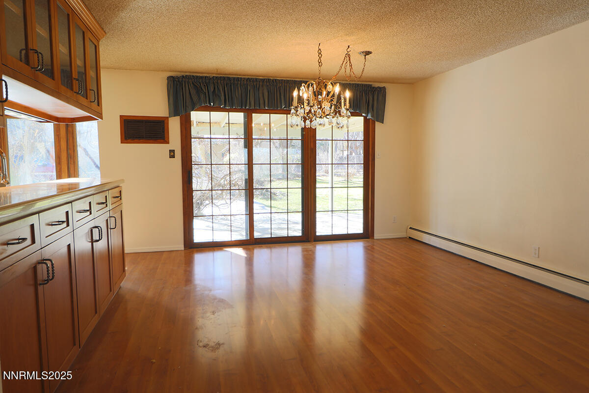1400 Celese Lane Reno, NV 89511 - Photo 6 of 23 Dining Room