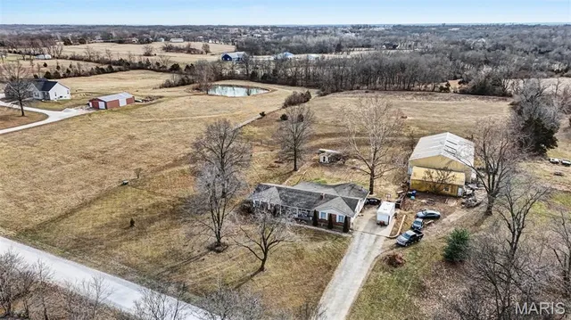 $425,000 | 38 Brookview Lane, Moscow Mills, MO 63362