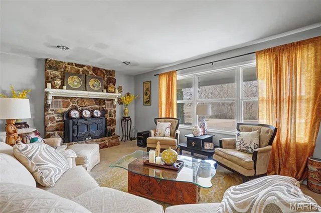 $425,000 | 38 Brookview Lane, Moscow Mills, MO 63362