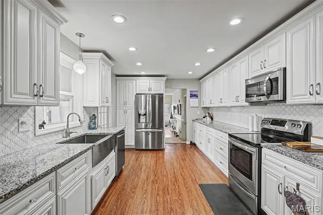 $425,000 | 38 Brookview Lane, Moscow Mills, MO 63362