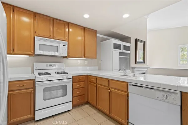 $714,500 | 10 Tierra Plano, Rancho Santa Margarita, CA 92688