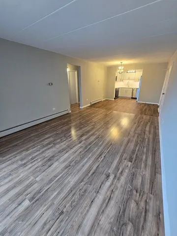 $1,800 | 4754 West 101st Street, Unit 7B, Oak Lawn, IL 60453