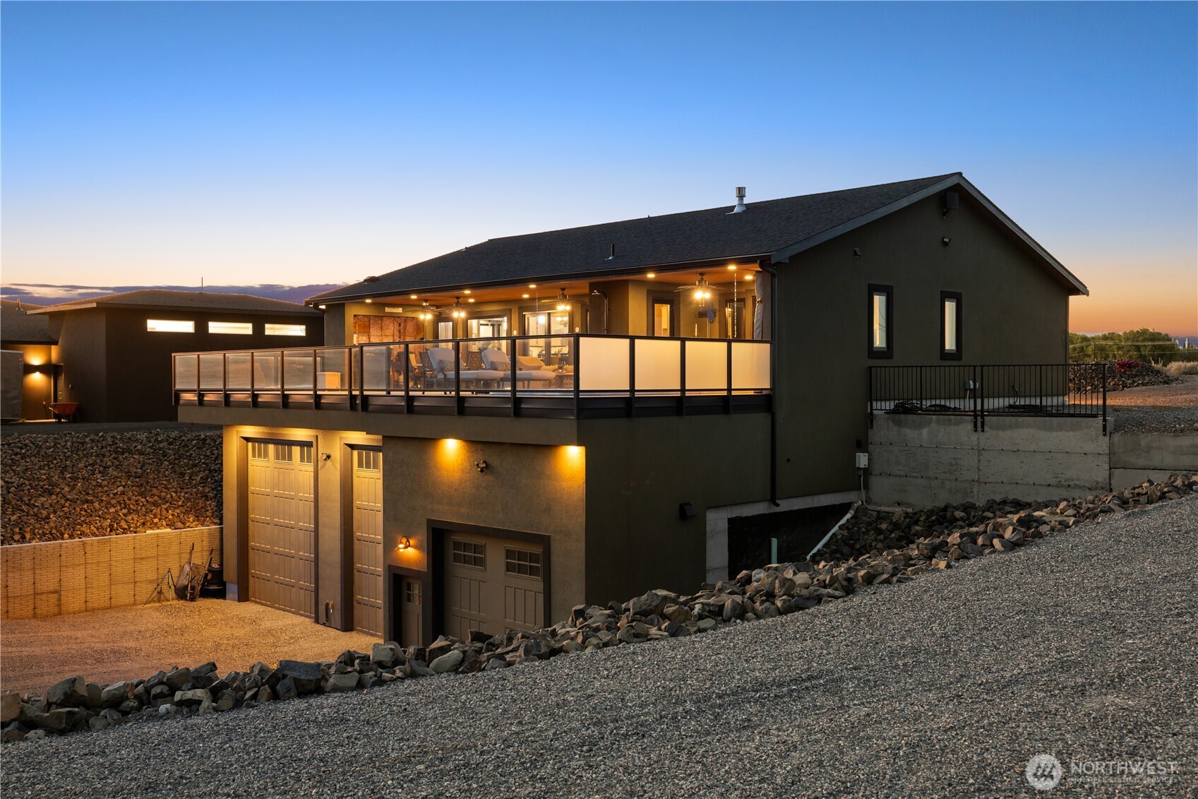 111 Wren Loop Southwest Mattawa, WA 99349 - Photo 32 of 40 a front view of a house