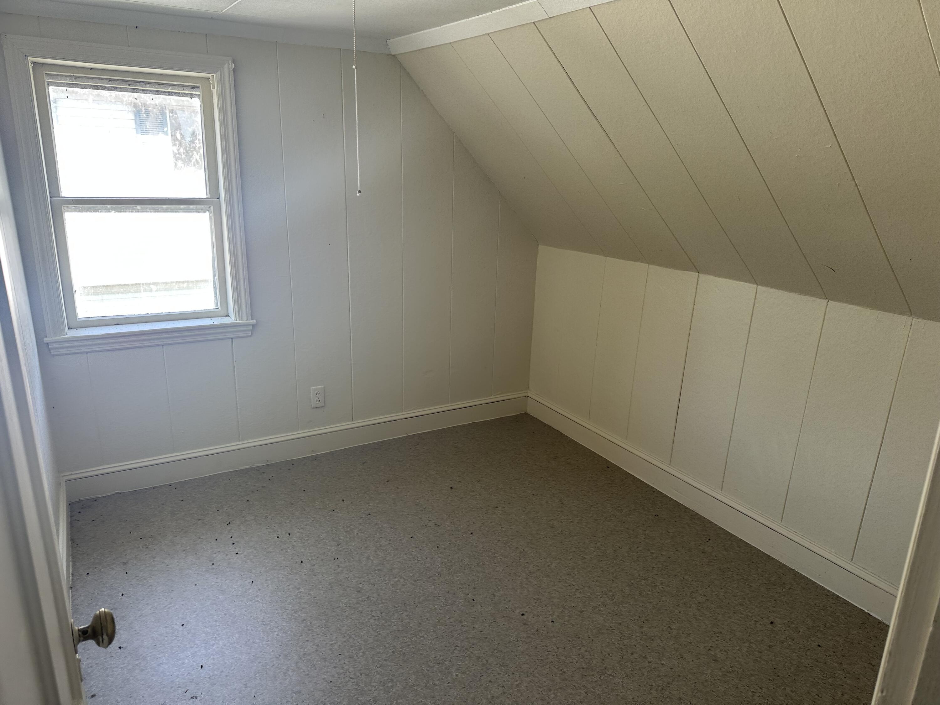 453 Main Street St. Agatha, ME 04772 - Photo 25 of 28 Room