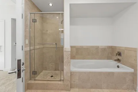 $995,000 | 700 West E Street, Unit 801, San Diego, CA 92101