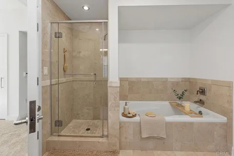 $995,000 | 700 West E Street, Unit 801, San Diego, CA 92101