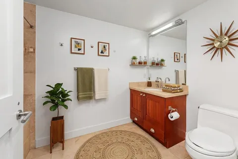 $995,000 | 700 West E Street, Unit 801, San Diego, CA 92101