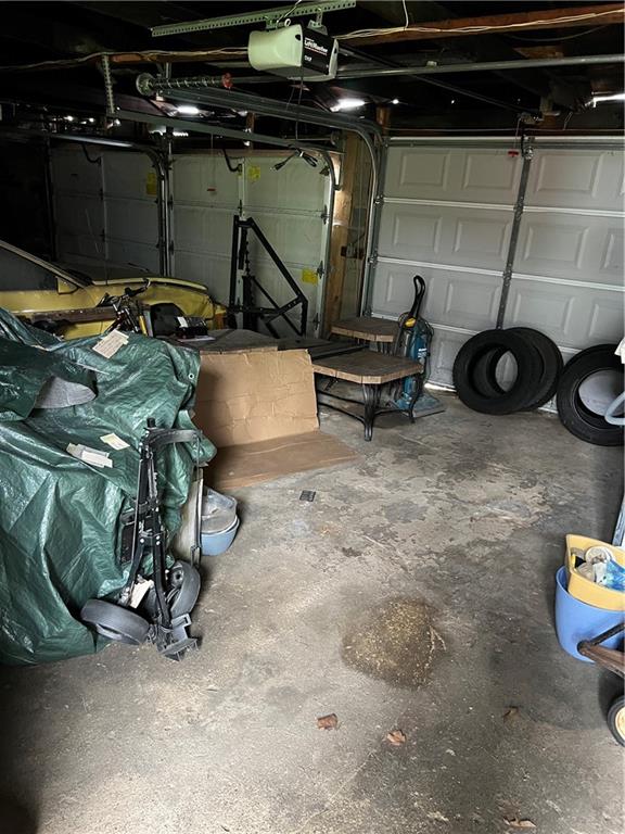 376 Vermont Avenue Rochester, PA 15074 - Photo 26 of 31 Garage