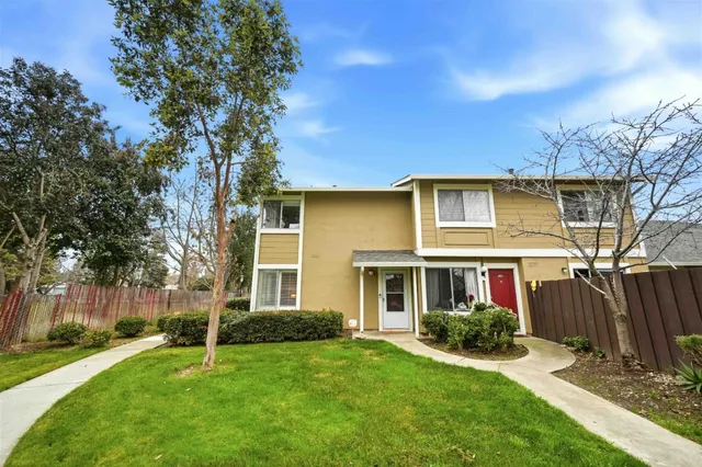 $629,998 | 937 Summerside Drive, Unit D, San Jose, CA 95122
