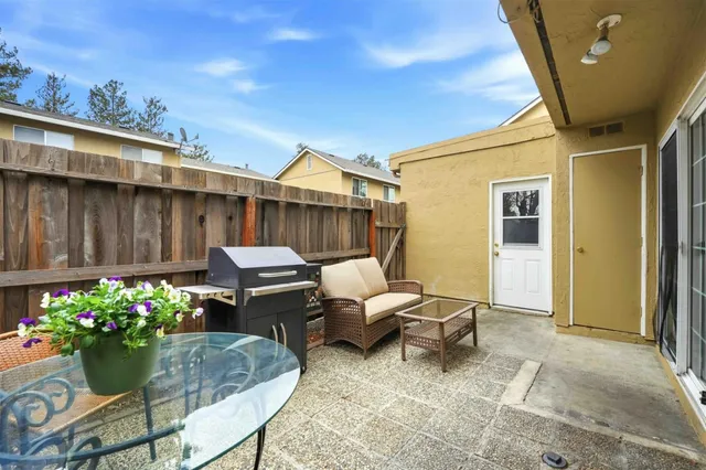 $629,998 | 937 Summerside Drive, Unit D, San Jose, CA 95122