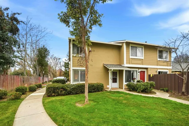 $629,998 | 937 Summerside Drive, Unit D, San Jose, CA 95122