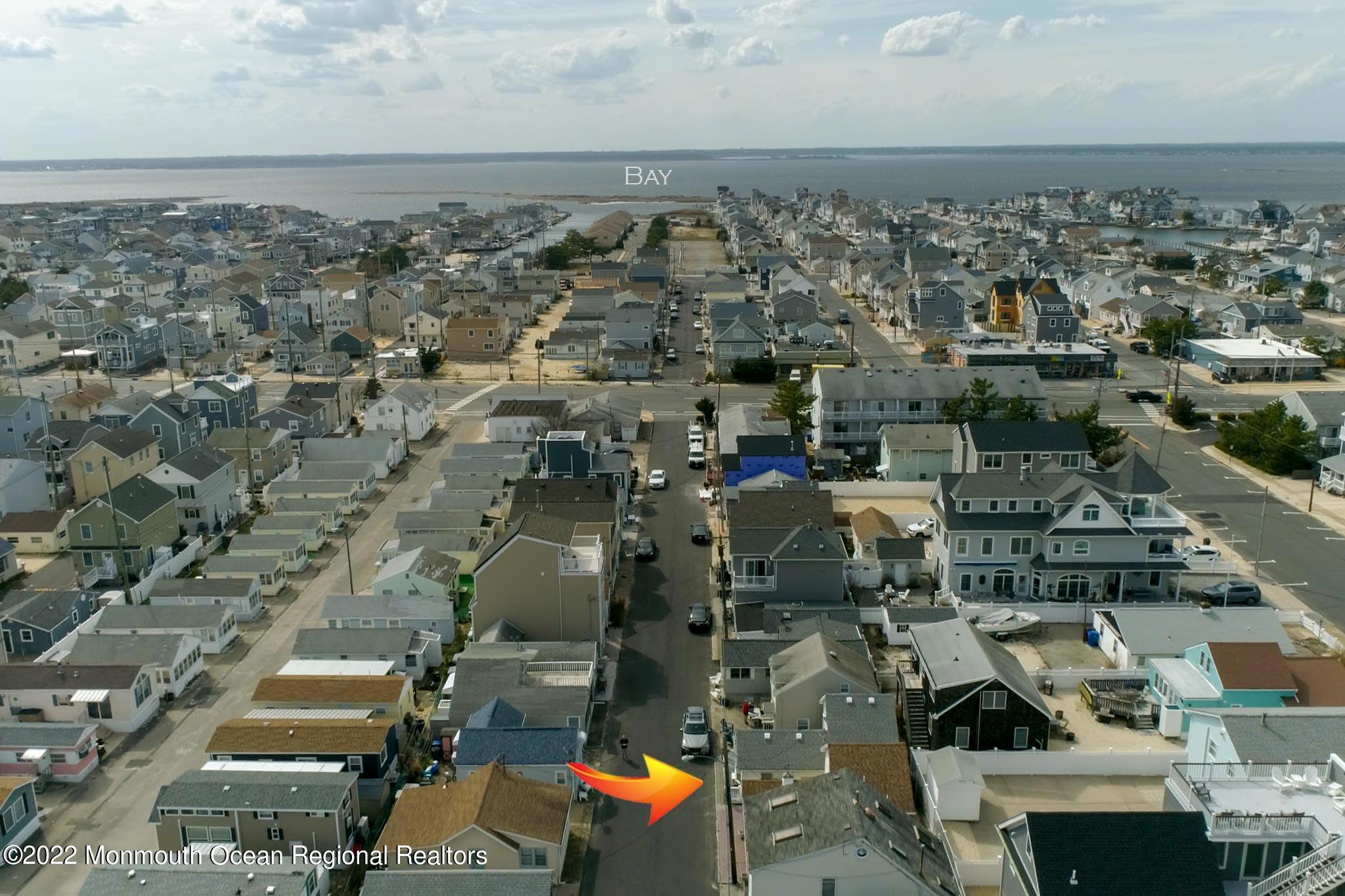 35 West Rutherford Lane Lavallette, NJ 08735 - Photo 3 of 20 00f