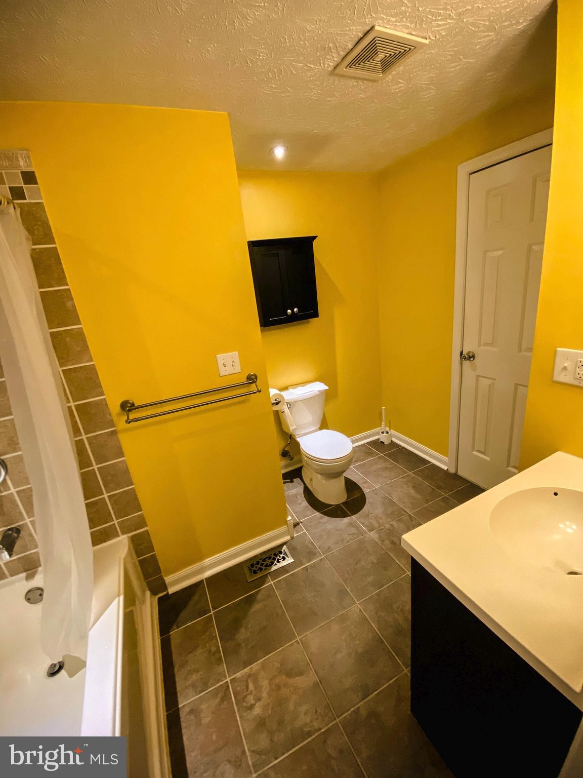 2714 Parallel Path Abingdon, MD 21009 - Photo 10 of 24 Gallery Image 10