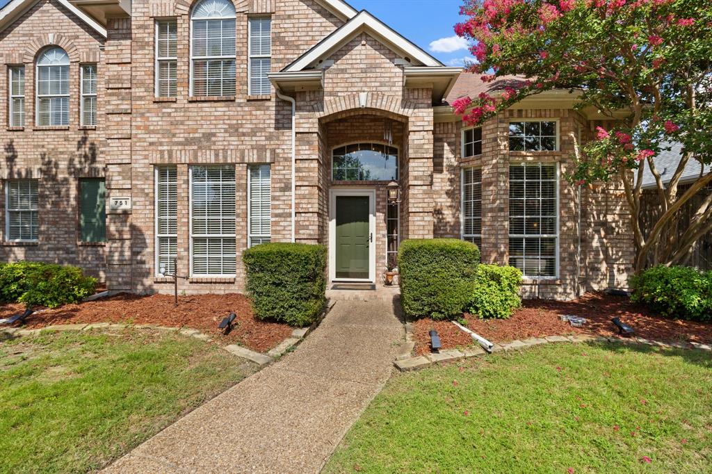 751 Yellowstone Drive Allen, TX 75002 - Photo 5 of 37