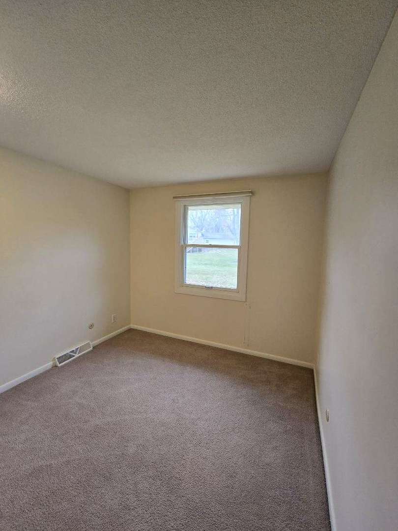 5109 Coachman Road Bettendorf, IA 52722 - Photo 16 of 26