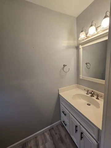 $2,600 | 5109 Coachman Road, Bettendorf, IA 52722